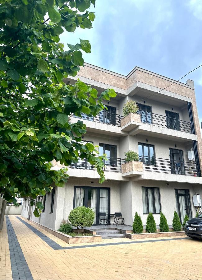 Aparthotel Kutaisi Exterior photo